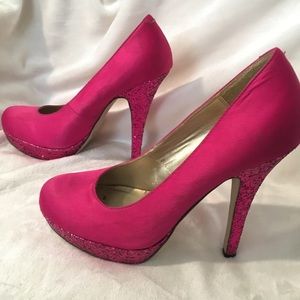 Mudd Hot Pink Glitter Heels size 9